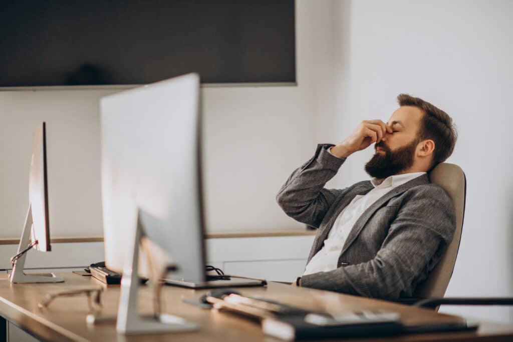 Biologija stresa na poslu: od mamuta do emaila Impact of chronic stress on body - Zen2Fit Corporate Wellness